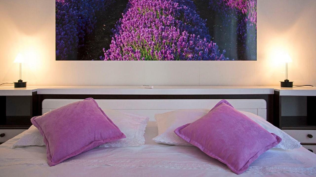 Apartment Milana - Cozy Stay With Free Parking Split Ngoại thất bức ảnh
